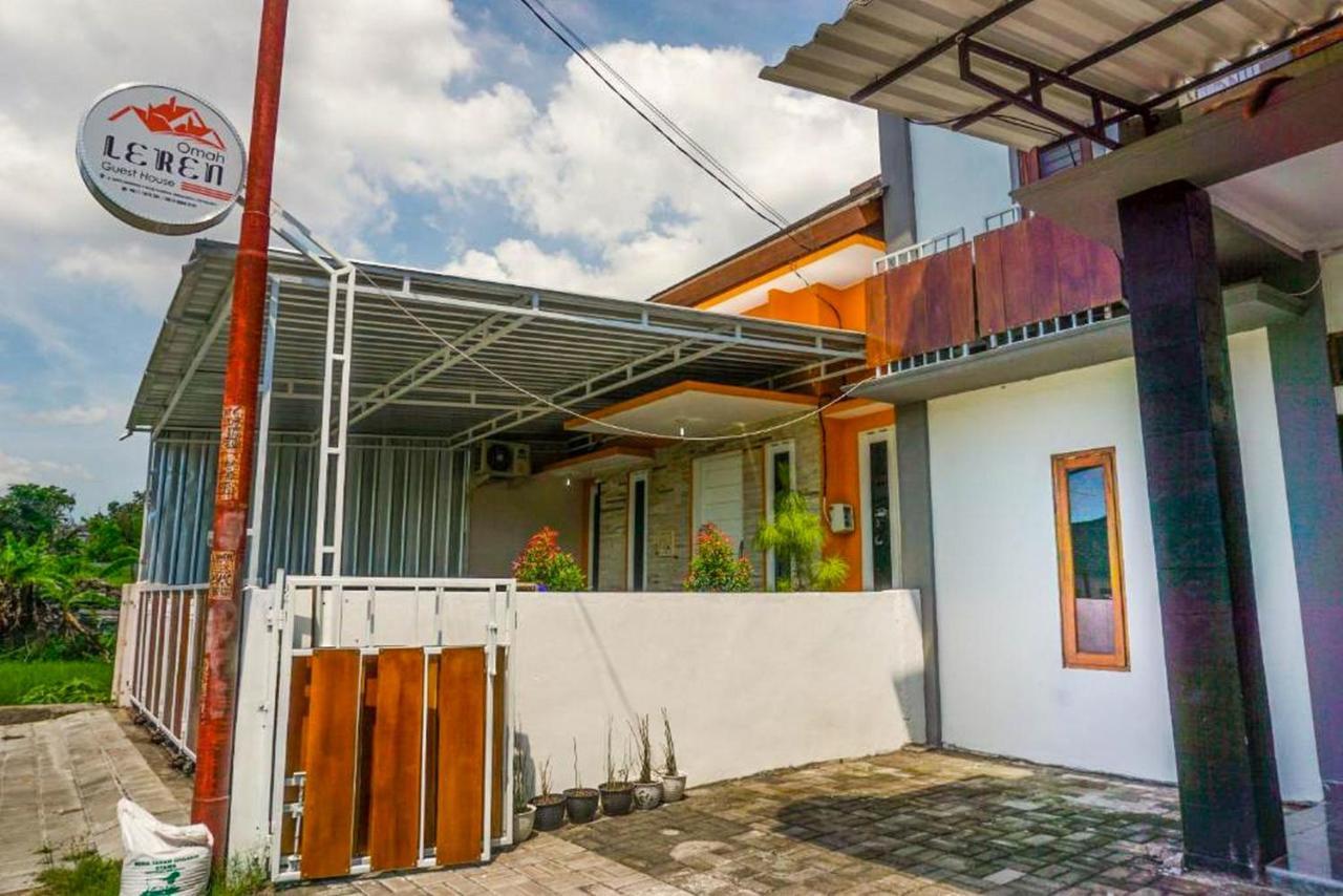 Отель Omah Leren Mitra Reddoorz Near Gembiraloka Zoo Джокьякарта Экстерьер фото