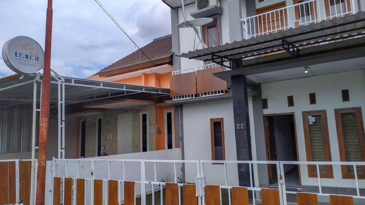 Отель Omah Leren Mitra Reddoorz Near Gembiraloka Zoo Джокьякарта Экстерьер фото